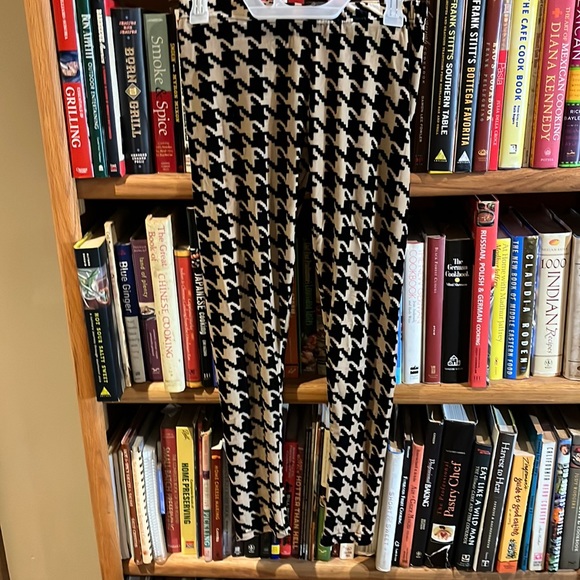 Pants - Houndstooth leggings unbranded size small